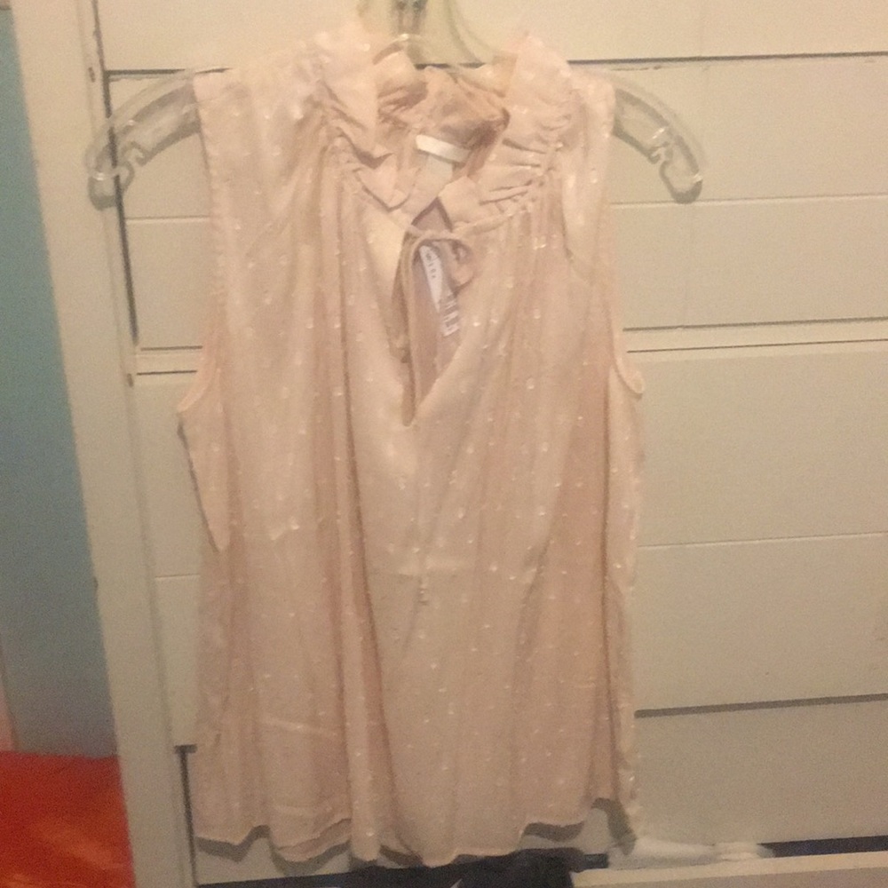 H&M Cute shirt!! New with tags! Fits med/large!